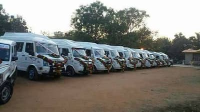 Winger Tempo Traveller Price Per km – Book Now