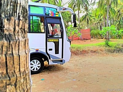 18 Seater Minibus